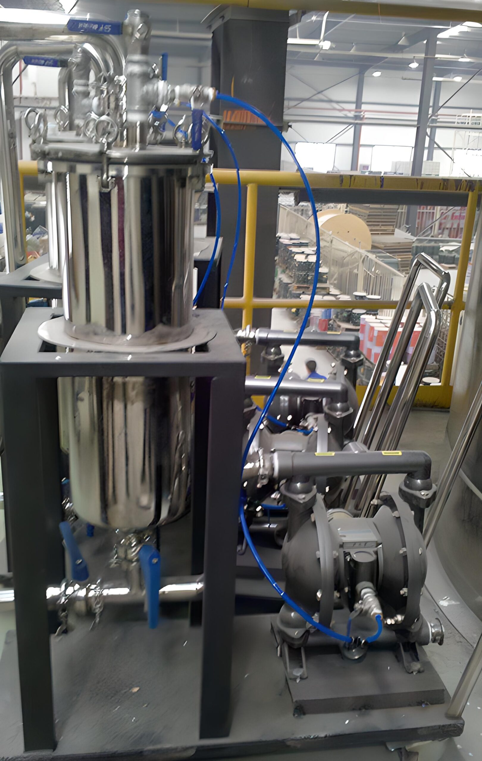 Bơm màng khí nén BSK 1.5 inch ứng dụng trong nhà máy